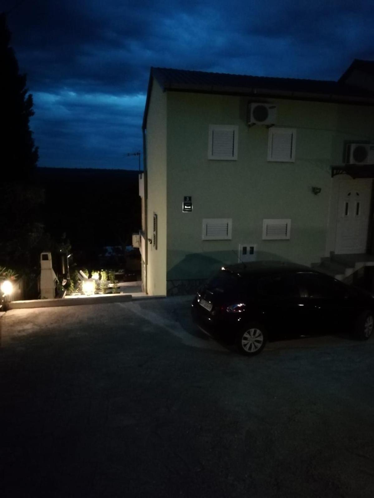 Apartmani Ana - Meka Draga 오브로박 외부 사진