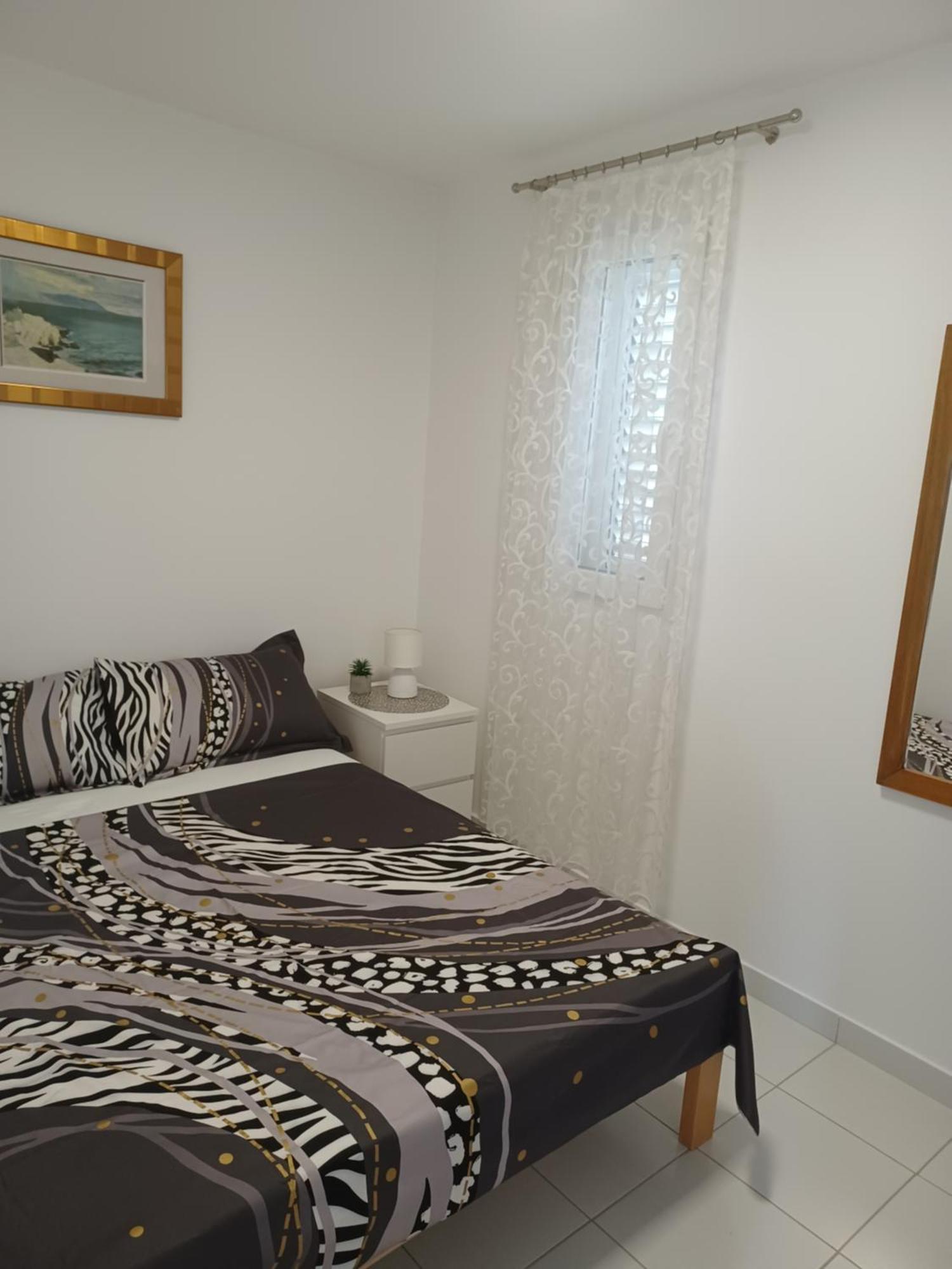 Apartmani Ana - Meka Draga 오브로박 외부 사진