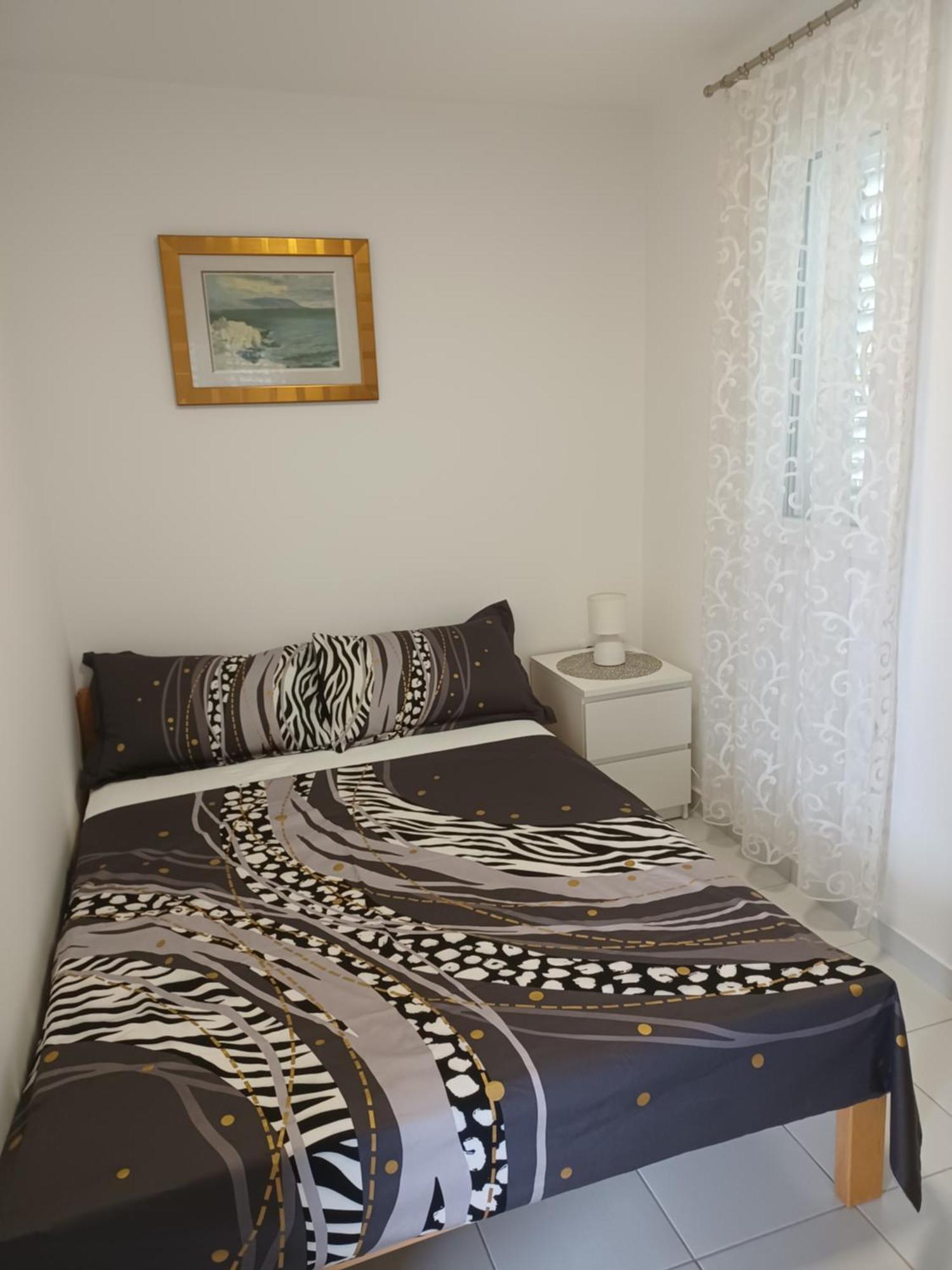 Apartmani Ana - Meka Draga 오브로박 외부 사진